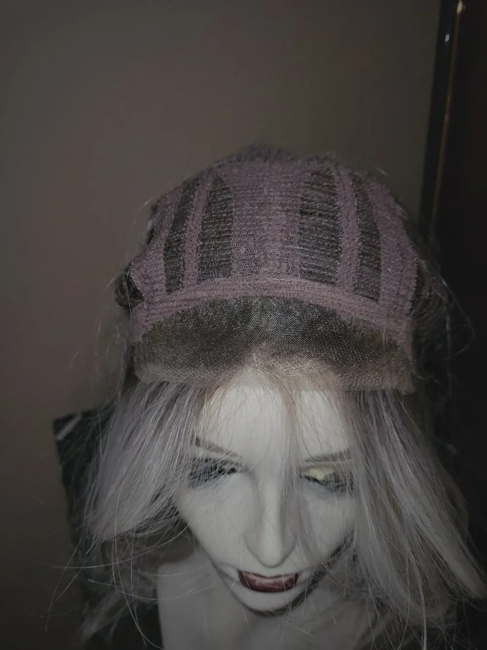 Ash blonde 20 inch long